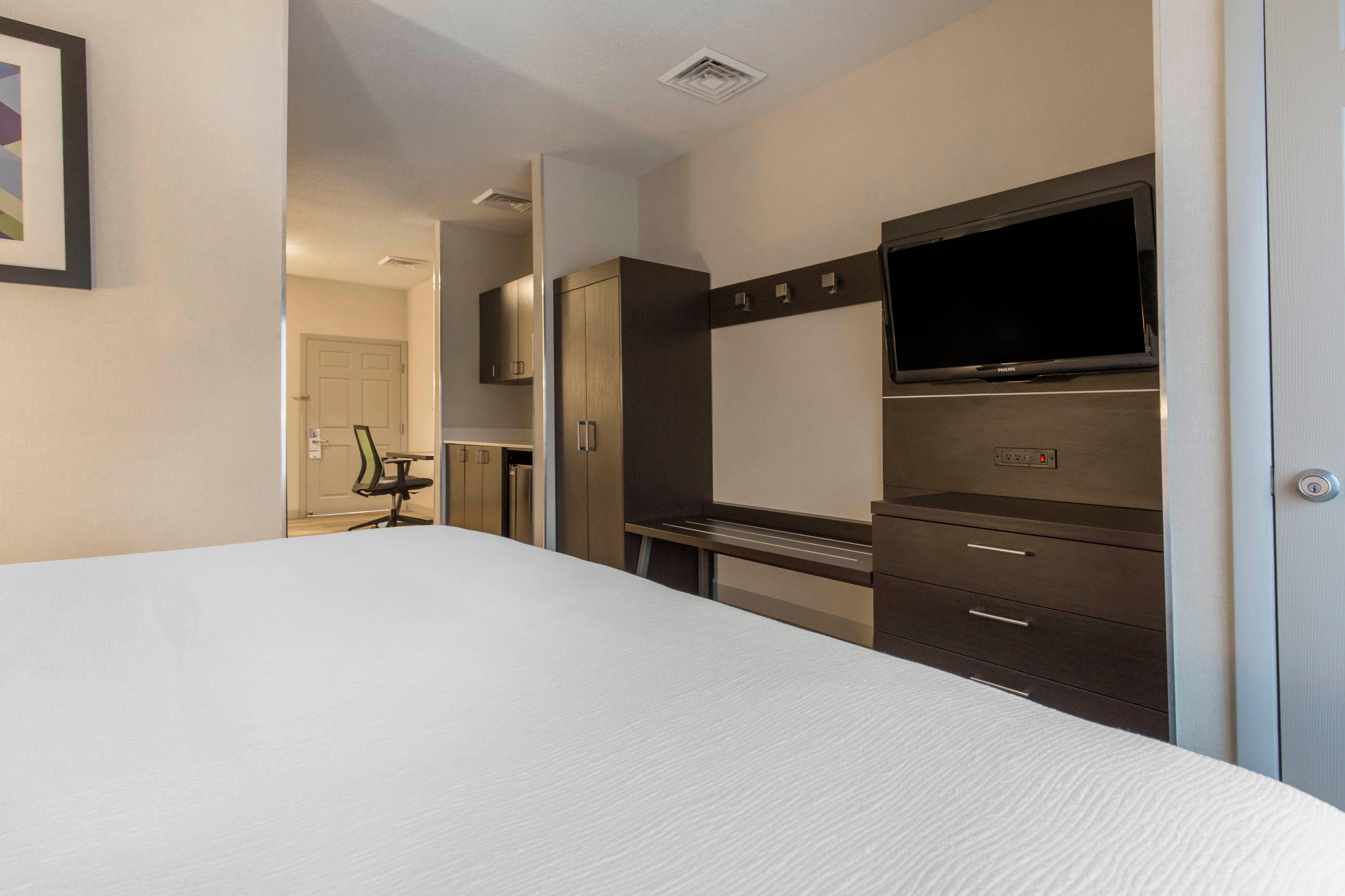 Holiday Inn Express And Suites Chicago West - St Charles By Ihg Saint Charles Exterior photo